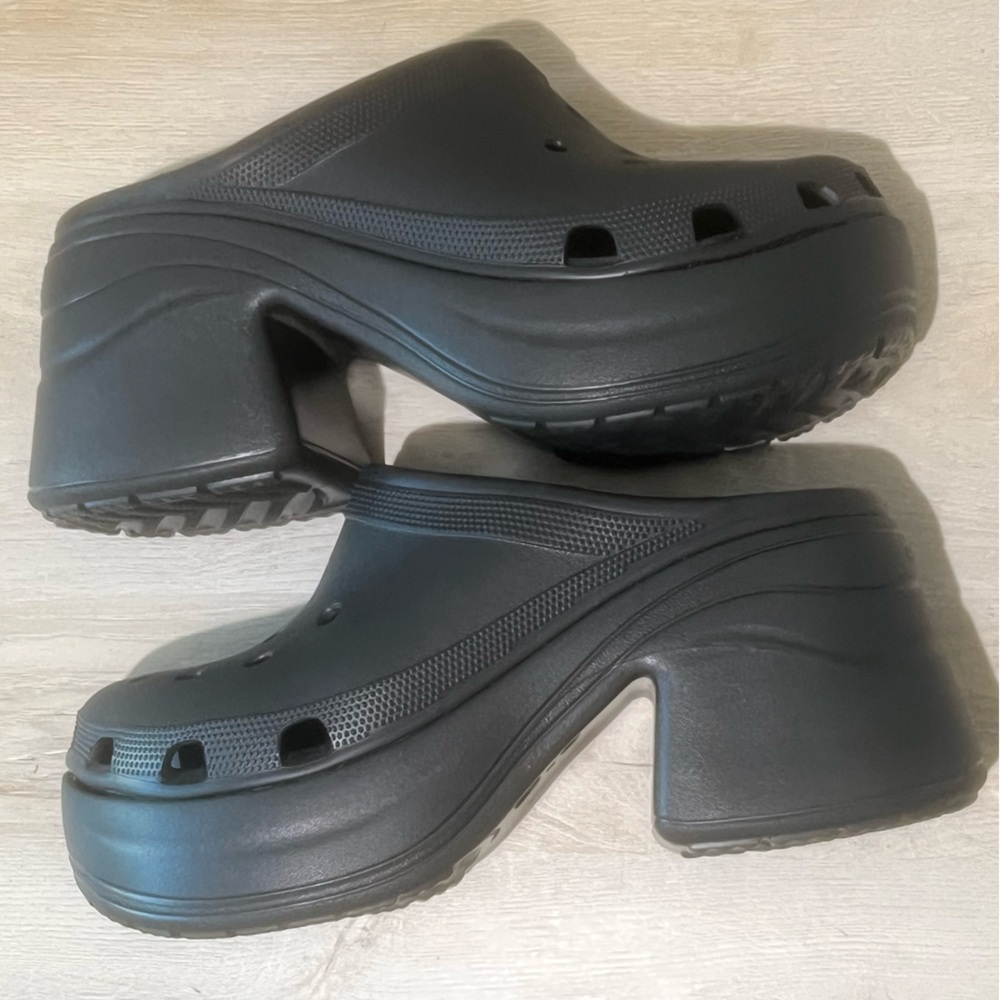 Women's Black Platform Clogs